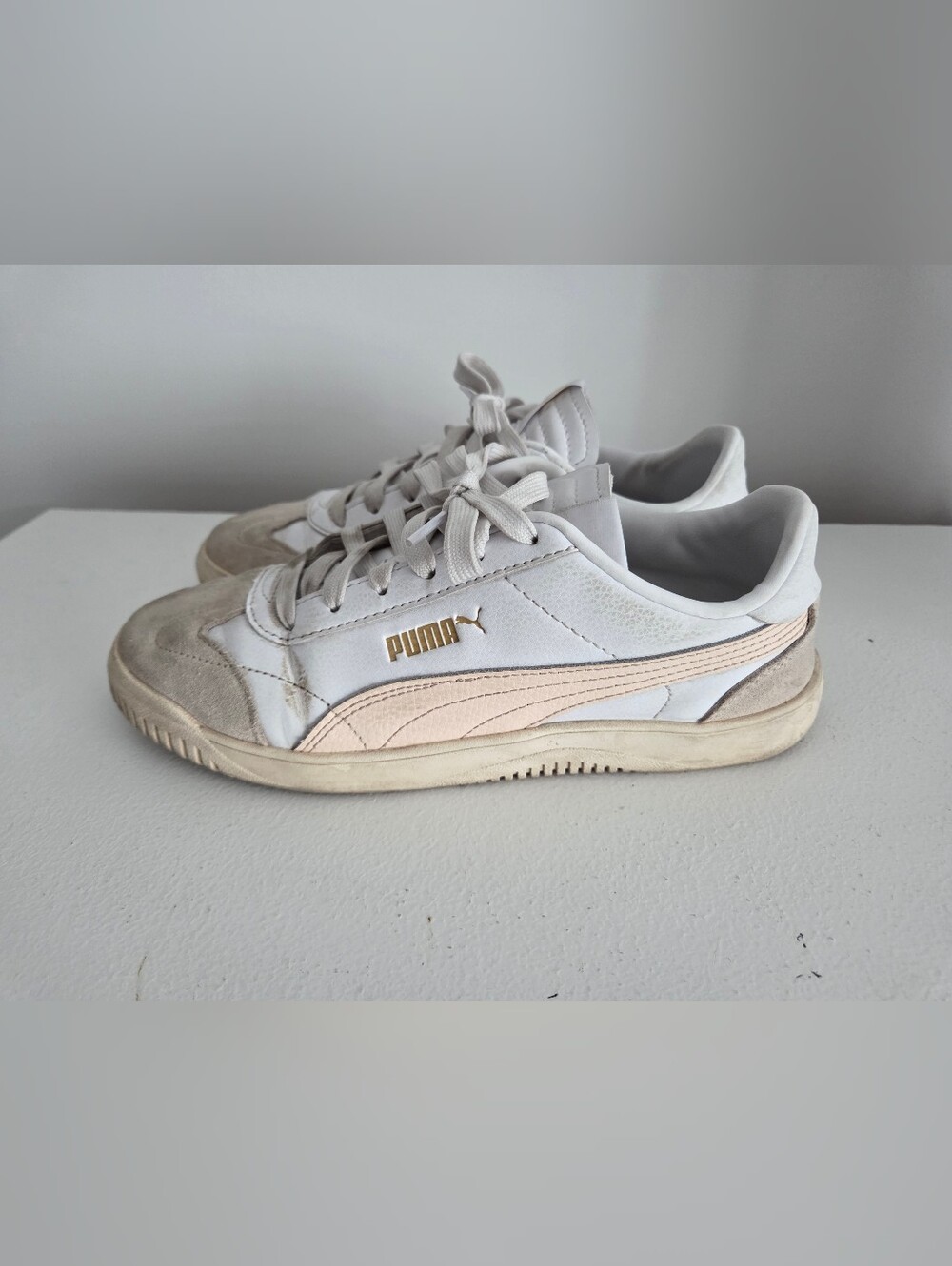 Puma Women’s Casual White & Light Pink Sneakers